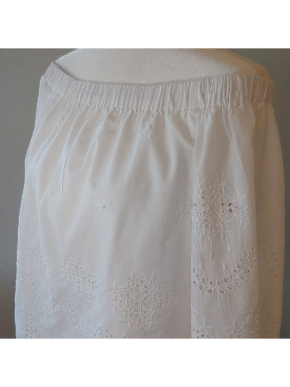 Saks Fifth Avenue White Cotton Eyelet 3/4 Sleeve Off Shoulders Top Women's Med - Picture 8 of 15